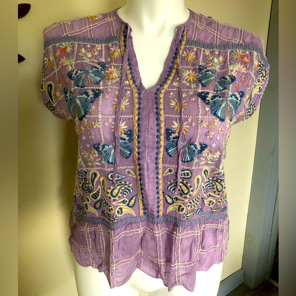 **RARE** Johnny Was Embroidered Top